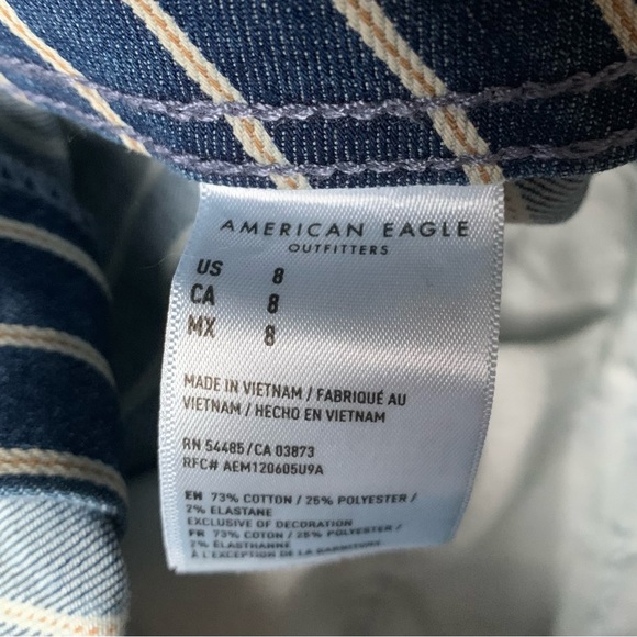 AMERICAN EAGLE high waisted pinstripe denim shorts - Size 8 - Picture 4 of 4